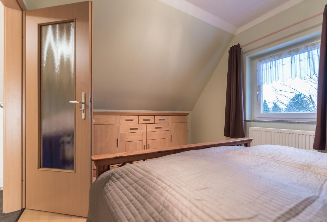 Ferienwohnung Lodig Gross Sarchen Exterior foto